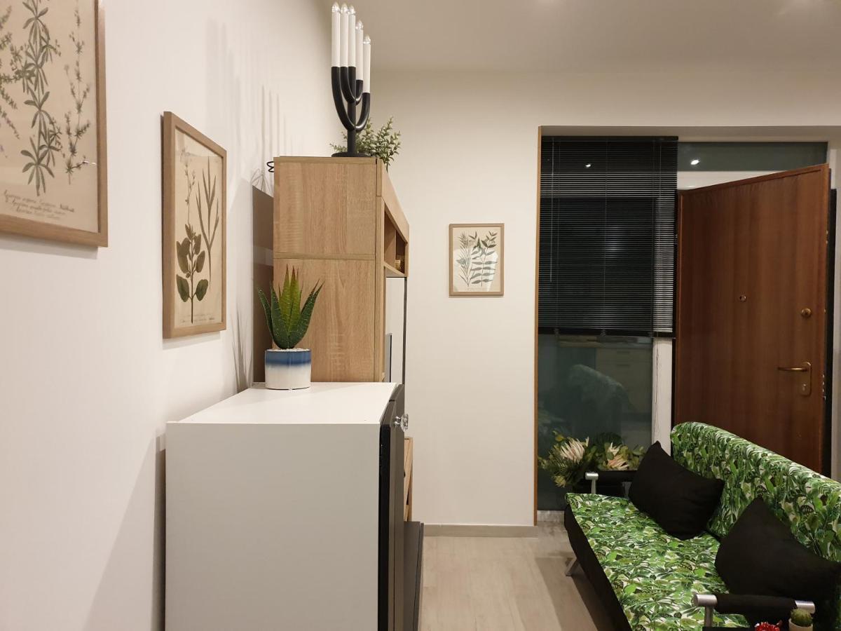Officinale Rome Apartment, Pineta Sacchetti Экстерьер фото