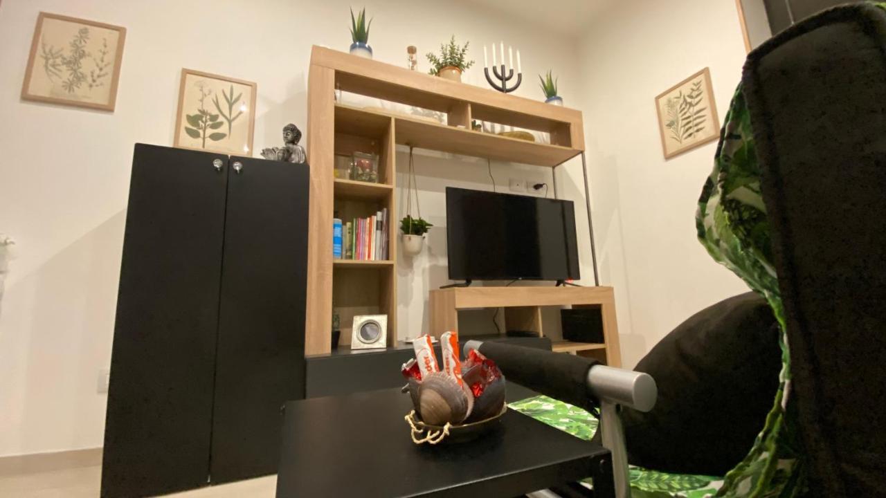 Officinale Rome Apartment, Pineta Sacchetti Экстерьер фото