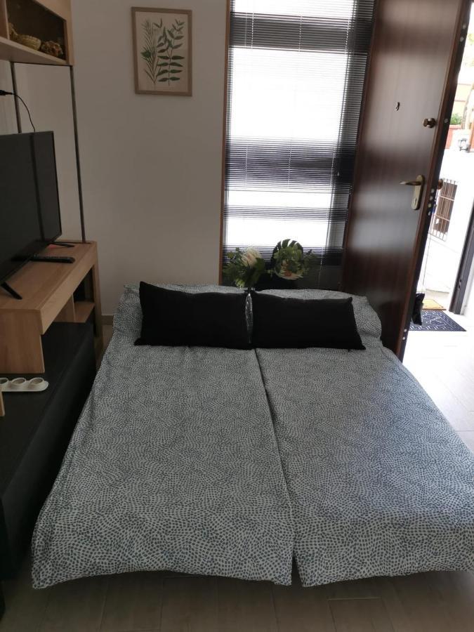 Officinale Rome Apartment, Pineta Sacchetti Экстерьер фото